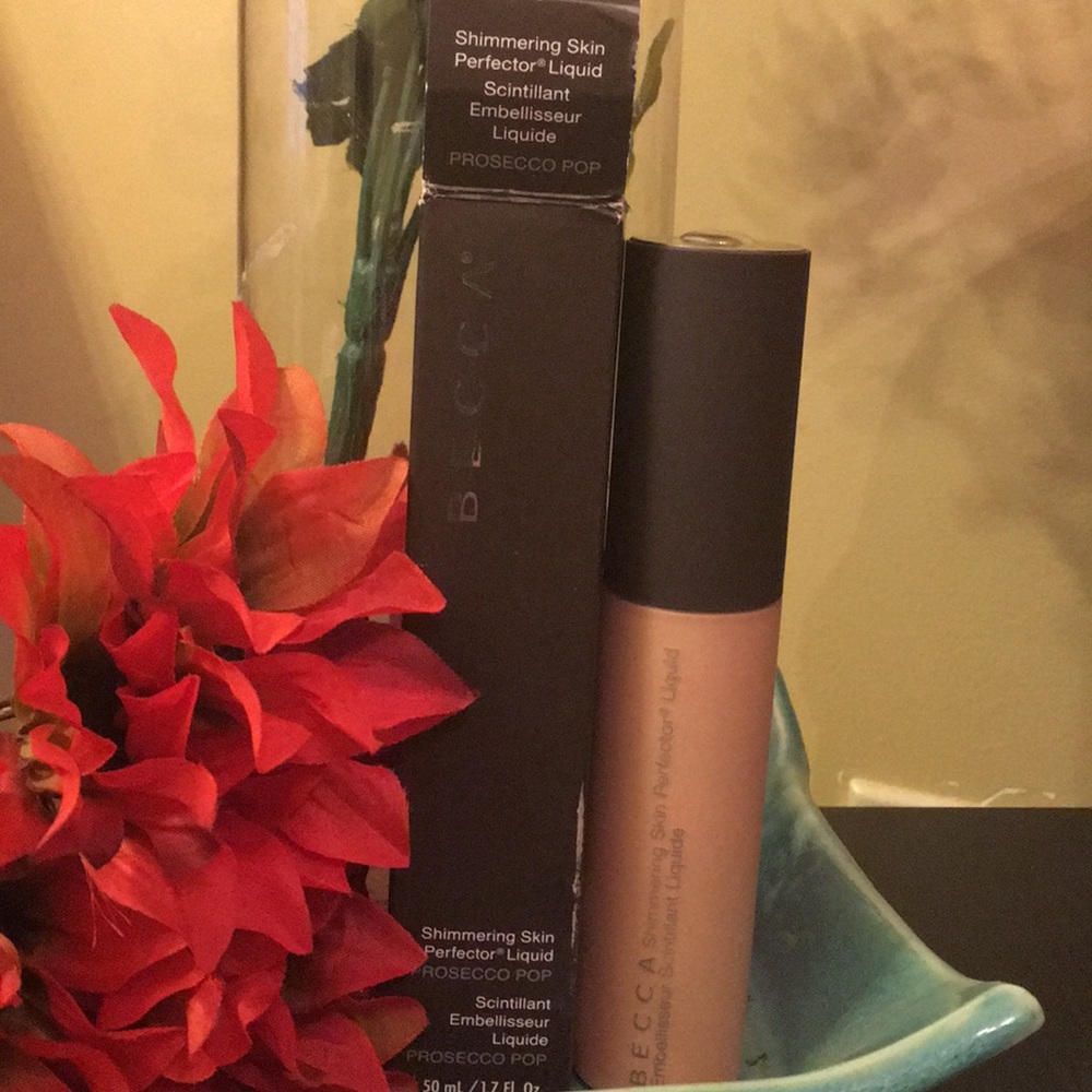 BECCA shimmering skin perfector liquid